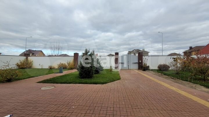 Дом 630 м² на участке 15,5 сот.