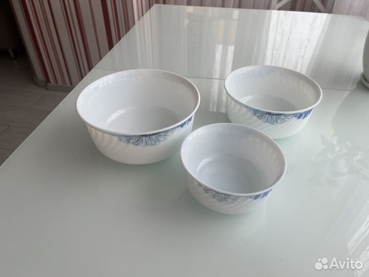 Набор салатников новый