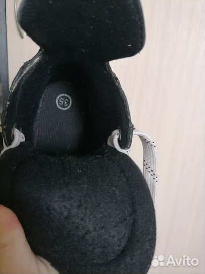 Коньки хоккейные детские размер 35