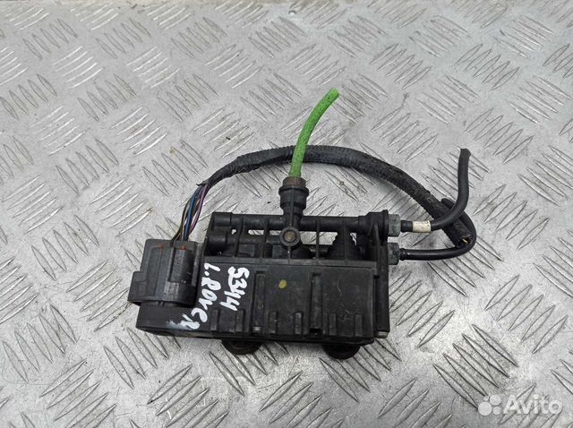 Блок клапанов подвески Land Rover Discovery 4 LA R