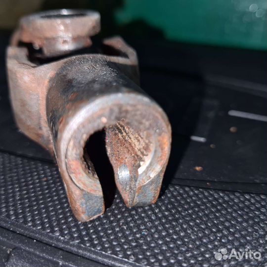 Карданчик рулевой рейки Toyota yaris 2