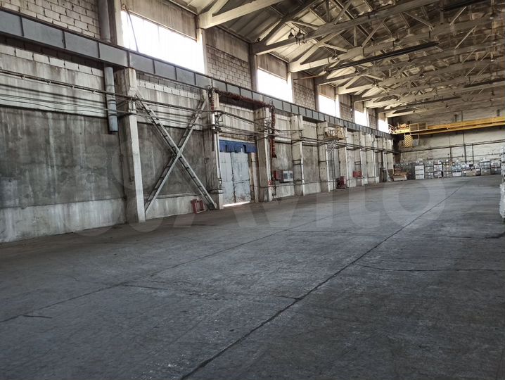 Склад с двумя кран-балками 10 тонн, 1200 м²