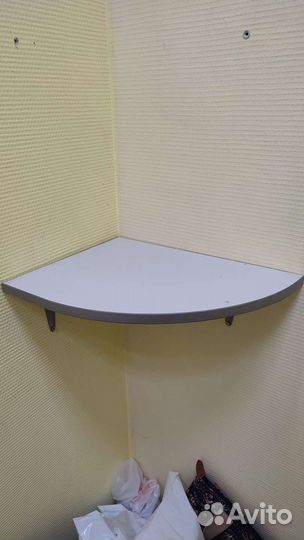 Полка угловая с кронштейнами