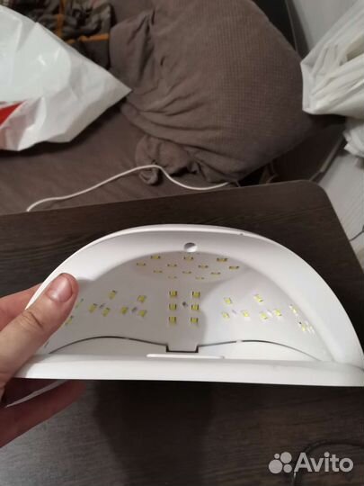 Лампа для сушки ногтей