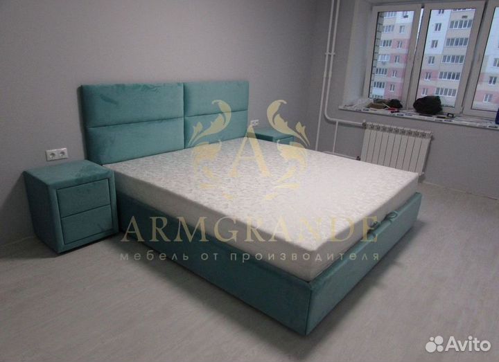 Кровать двуспальная