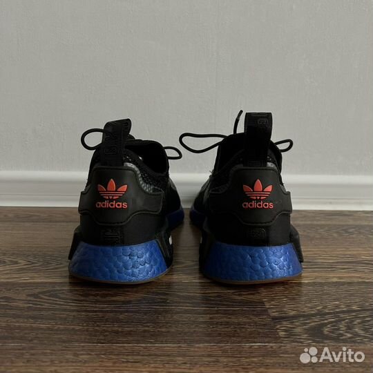 Оригинальные кроссовки nasa X adidas nmdr1