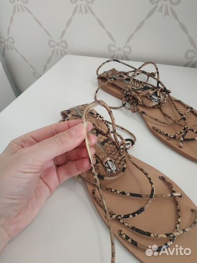 Босоножки Zara 40