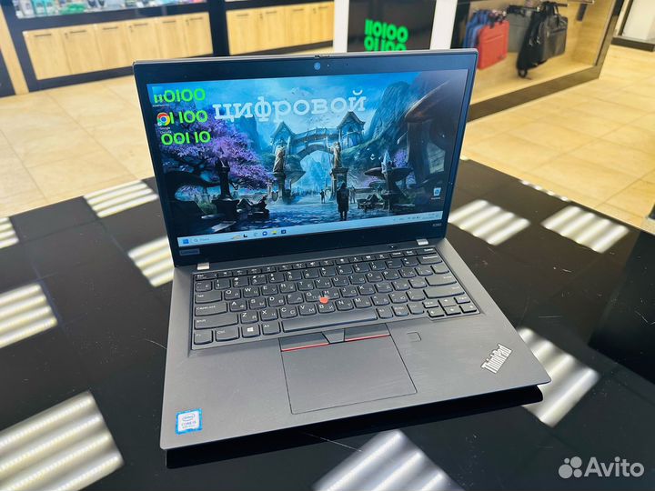 Lenovo Thinkpad X390 Core i5-8365 SSD-256 DDR4-8Gb