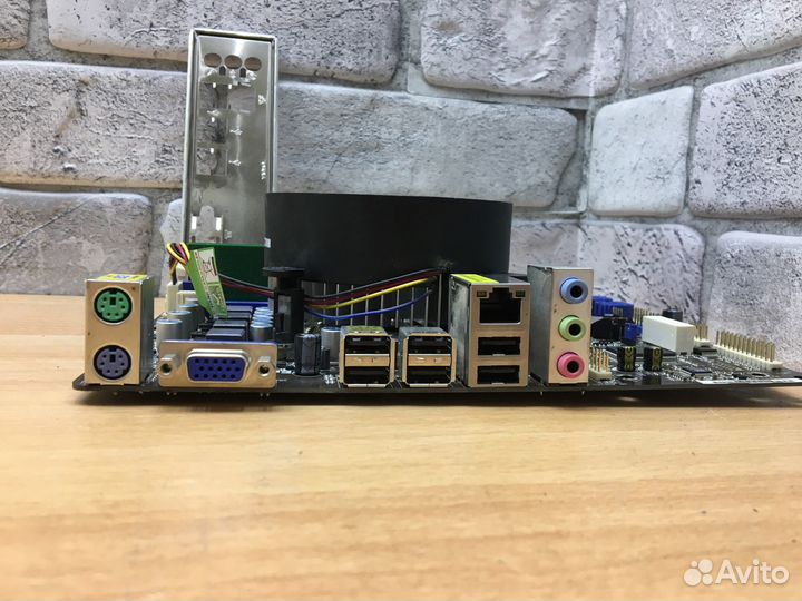 Связка asrock h61m-vs + Core i3 2100 + 8gb озу