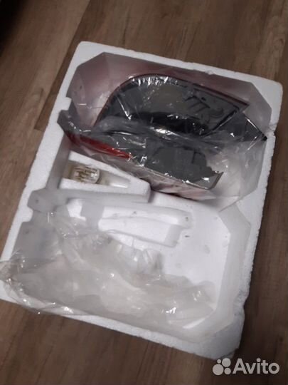 Фонари крышки багажника