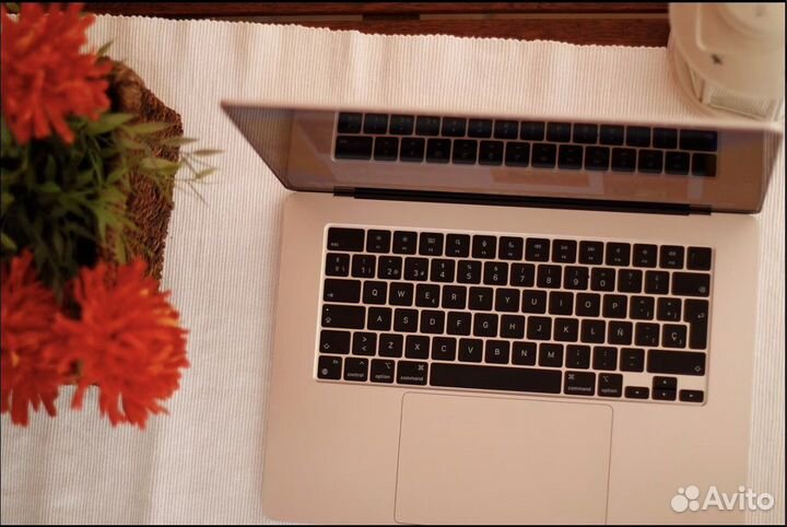 Macbook air 15 m2 256 gb