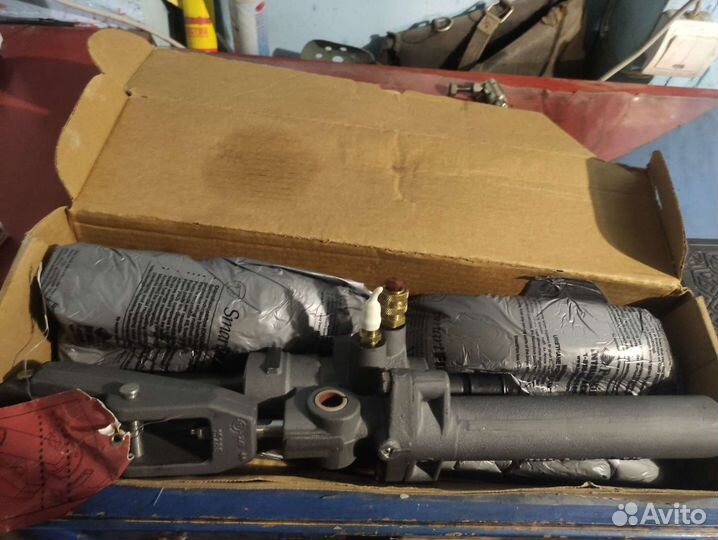 Поворотная часть power steering cylinder