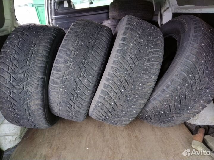 Nokian Tyres Hakkapeliitta 8 SUV 285/60 R18 116T