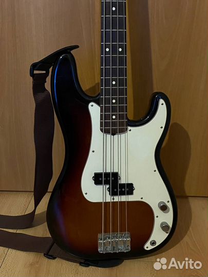 Бас-гитара Fender American Special precision bass