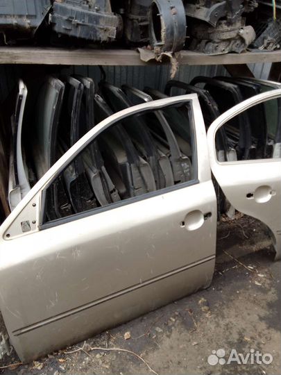 Продам двери на Skoda Octavia tour 2002 г