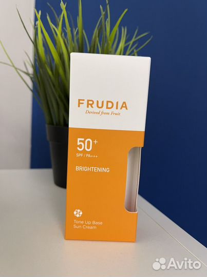 Солнцезащитный крем Frudia spf 50