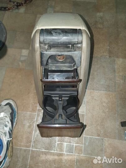 Подлокотник на вольво хс90 рест