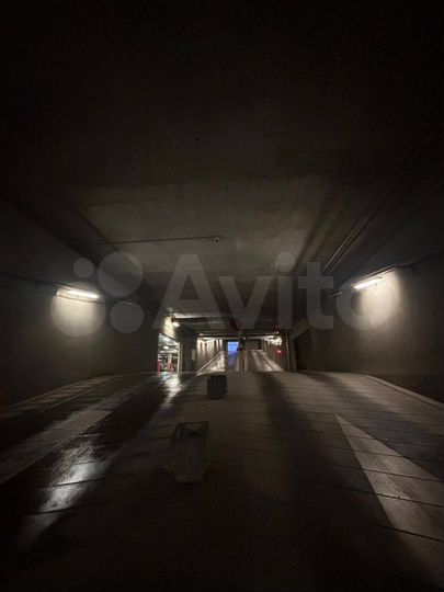 Машиноместо, 14 м²