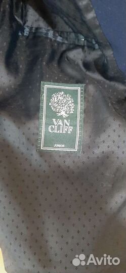 Пиджак на мальчика 140