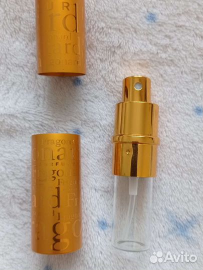 Флакон с распылителем для духов