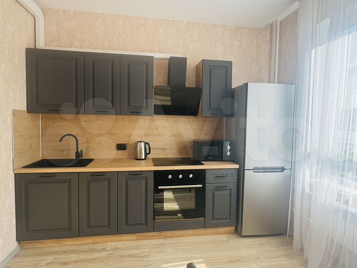 2-к. квартира, 60 м², 5/17 эт.