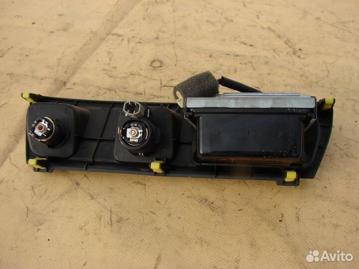 Пепельница центральная рестайл Toyota land cruiser