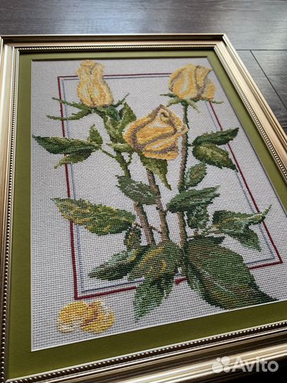 Картина вышитая крестом в ручную