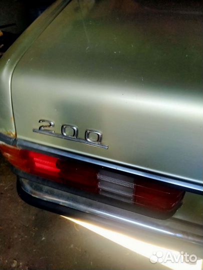 Бампер задний mercedes w123