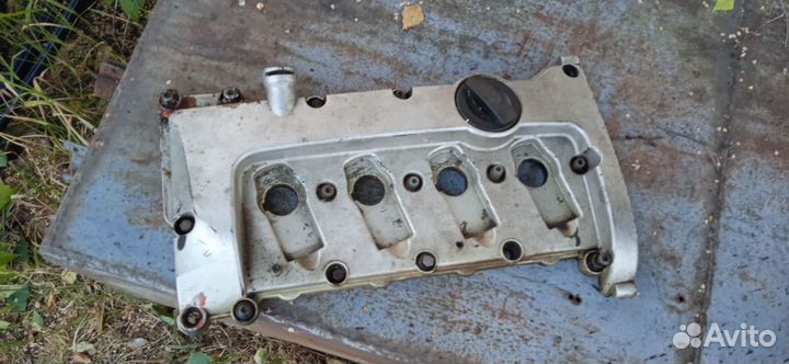 Клапанная крышка