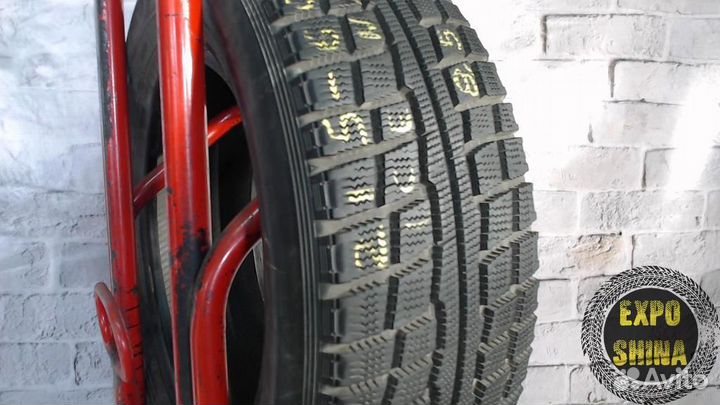 Goodyear UltraGrip Ice Navi Neo 215/60 R16 95Q