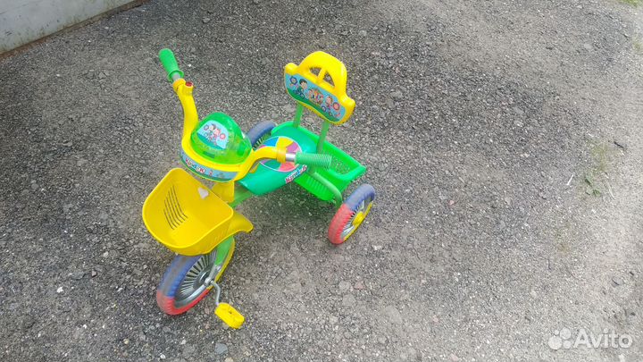 Детский трехколесный велосипед