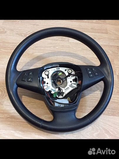 Руль BMW E70 с подушкой в отличном состоянии