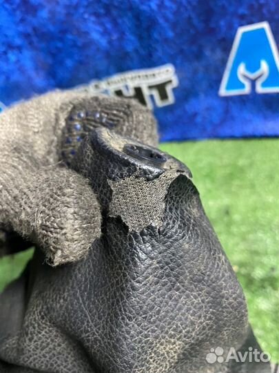 Кожух ручки кпп Mazda 6 GG L3 2006