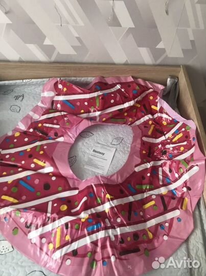 Надувной круг пончик