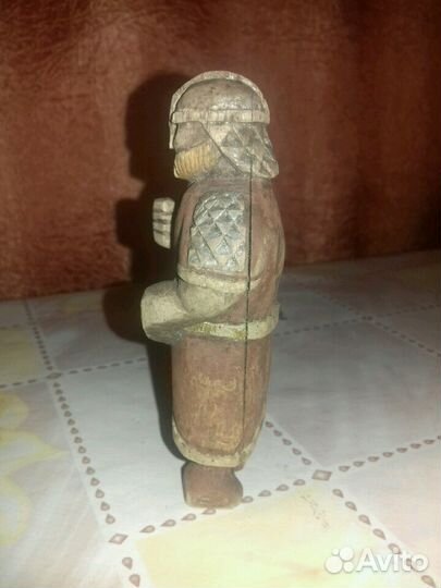 Фигурка дерево