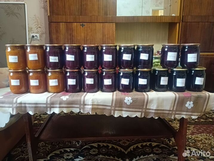 Варенье: малина, вишня, клубника, слива