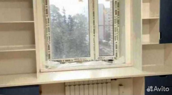 Детская рабочая зона у окна