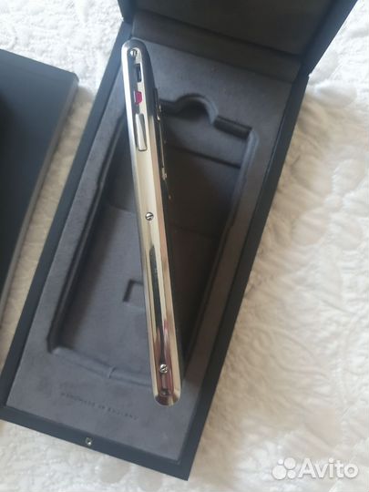 Телефон Vertu