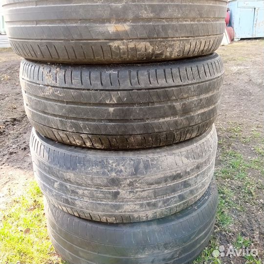Pirelli P200A 235/55 R17 104B