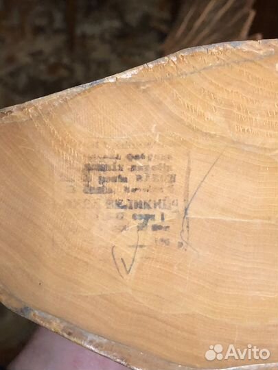 Орел из дерева