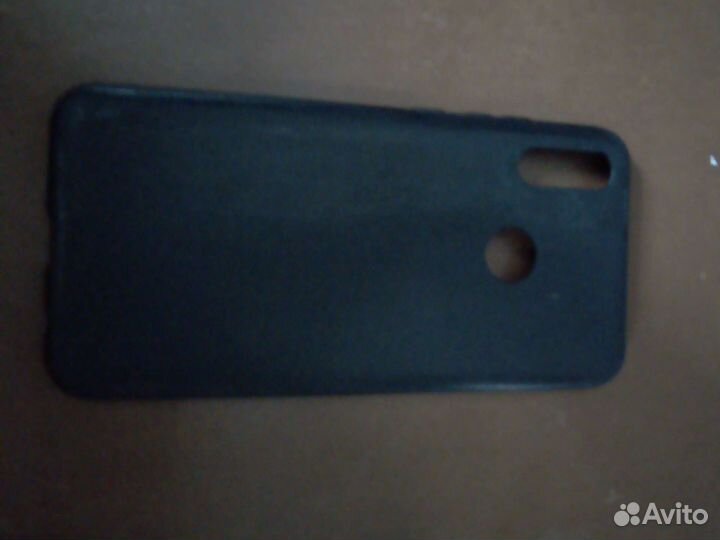 Чехлы на телефоны