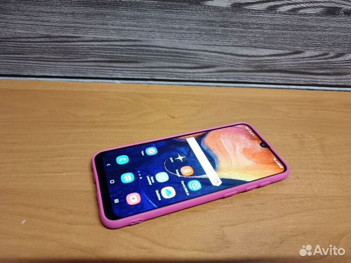 Samsung Galaxy A50, 4/64 ГБ