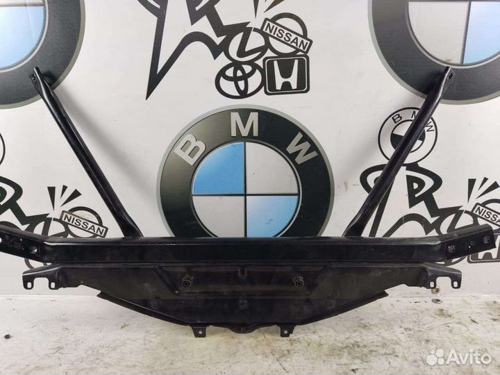 Передняя панель BMW 5 F10