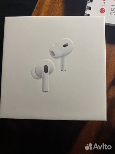 Airpods про