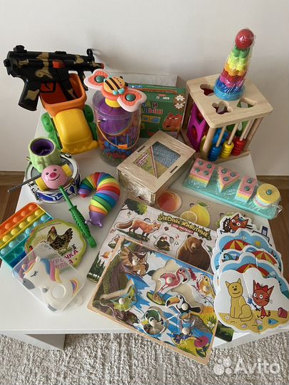 Развивающие игрушки пакетом