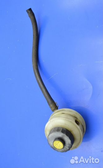 Бачок главного цилиндра сцепления scania R-series