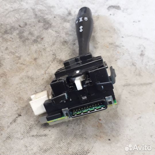 Под рулевой переключатель Мицубиси Лансер 9