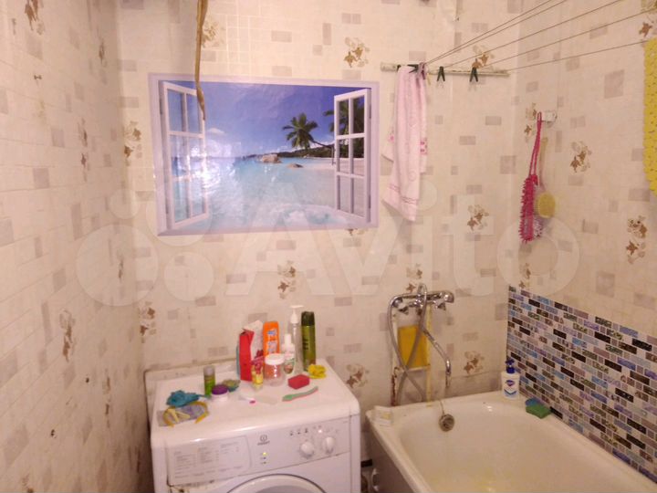 2-к. квартира, 40 м², 3/3 эт.