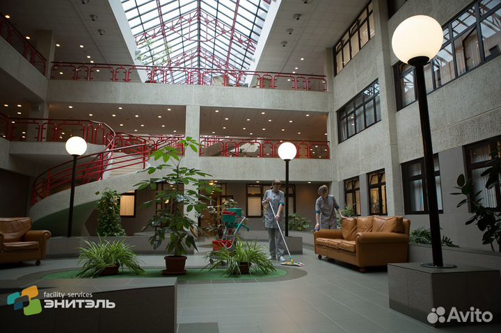 Уборщик (ца) м. Октябрьская