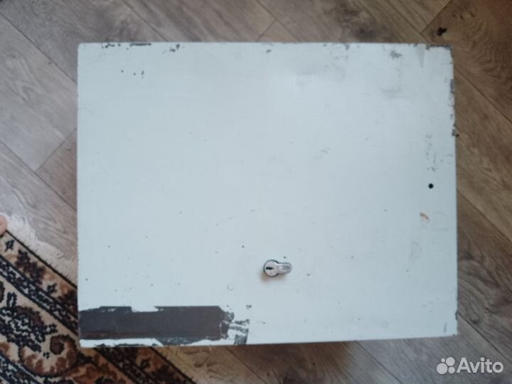 Ящик металлический